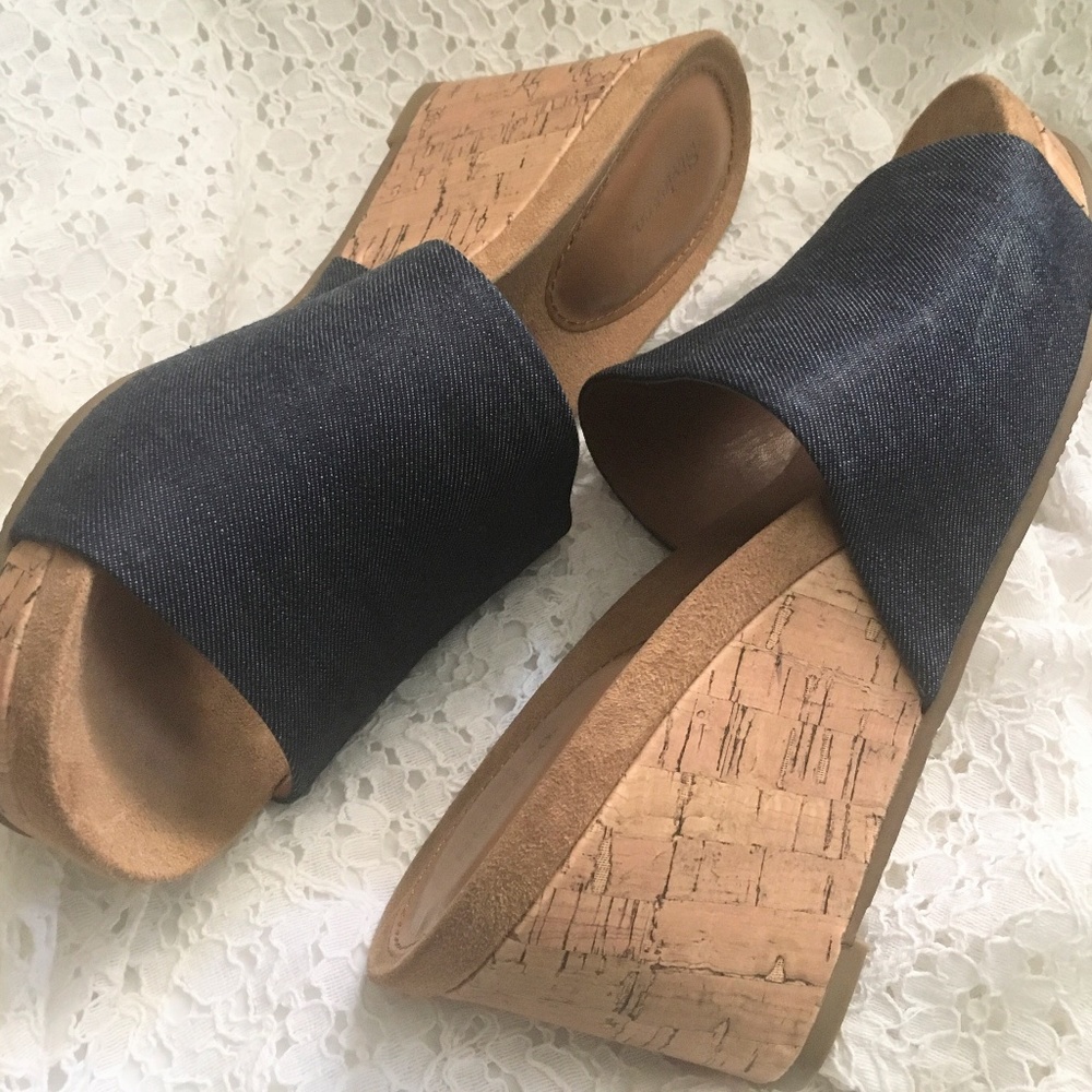 Style and Co Jackeyy Slip On Platform Size 8 Blue Jean Wedge